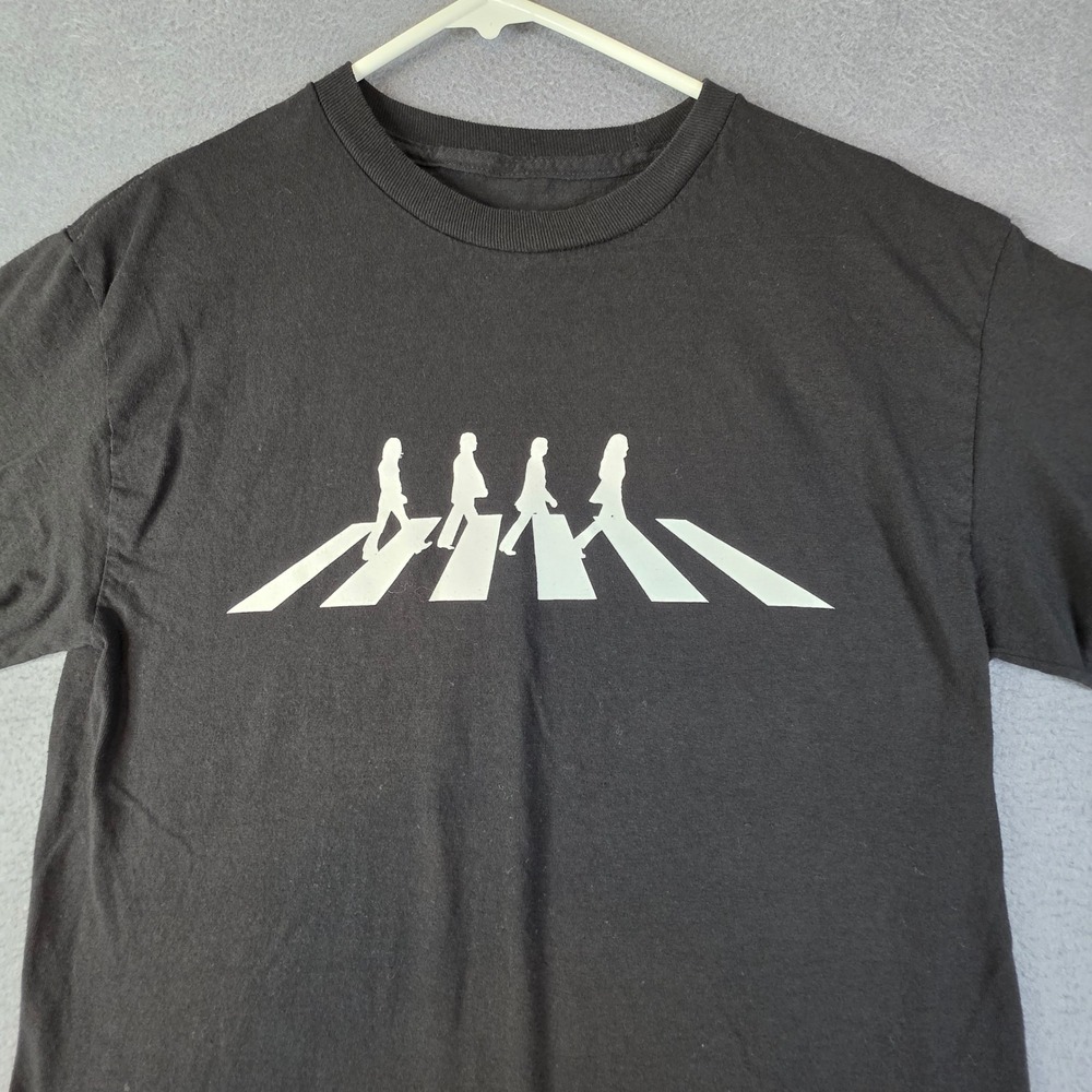 The Beatles Abbey Road Men Size M Black Excellent Graphic T-Shirt Short Sleeve